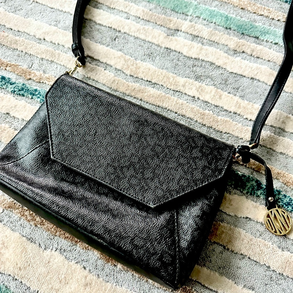 DKNY black crossbody purse. Great condition!